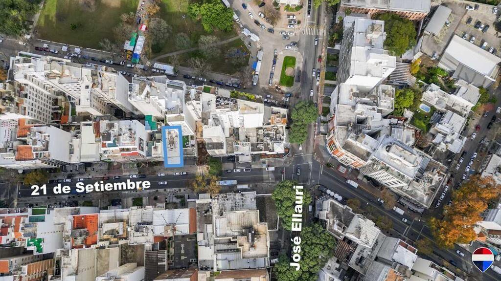 ALQUILER DE LOCAL COMERCIAL EN PUNTA CARRETAS