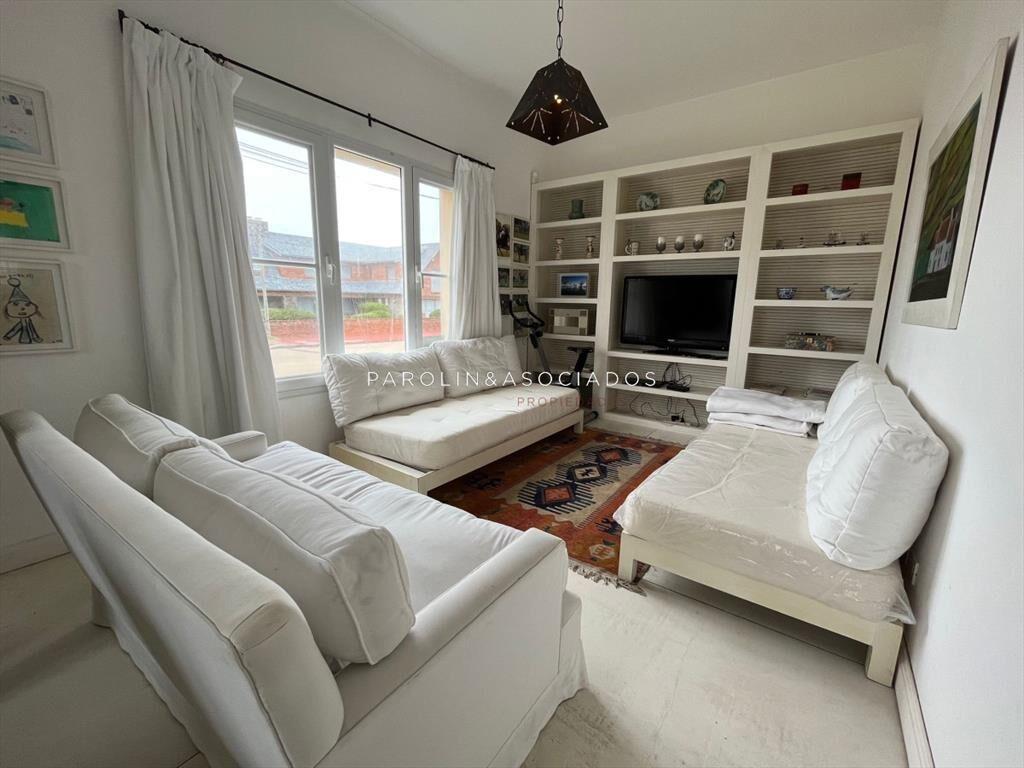 Casa en venta de 4 dormitorios, en la PenÃnsula