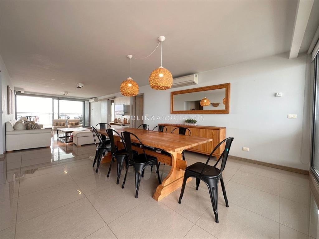 Apartamento en venta de 3 dormitorios en Edificio