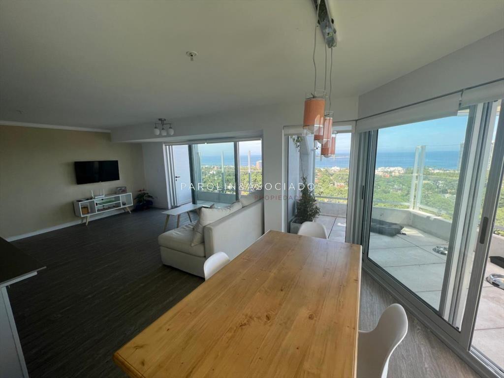 Apartamento en venta de 2 dormitorios en Punta