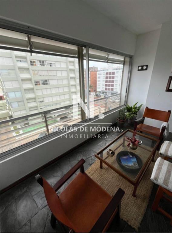 APARTAMENTO CON VISTA AL PUERTO 2 DORMITORIOS EN