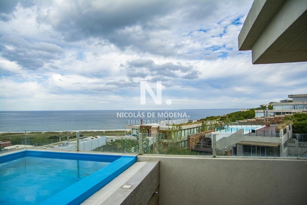 Monoambiente en Punta Ballena con vista a la