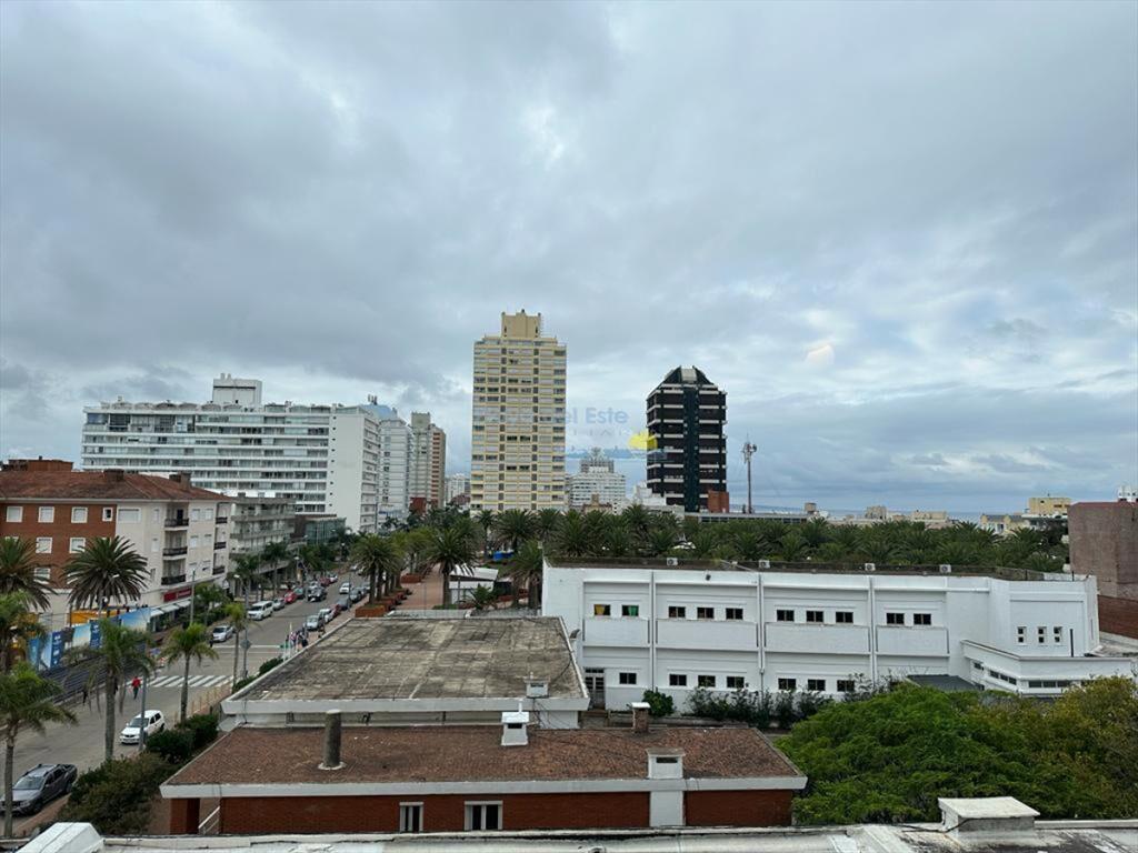 Apartamento en Venta de 1 dormitorio y medio en ,
