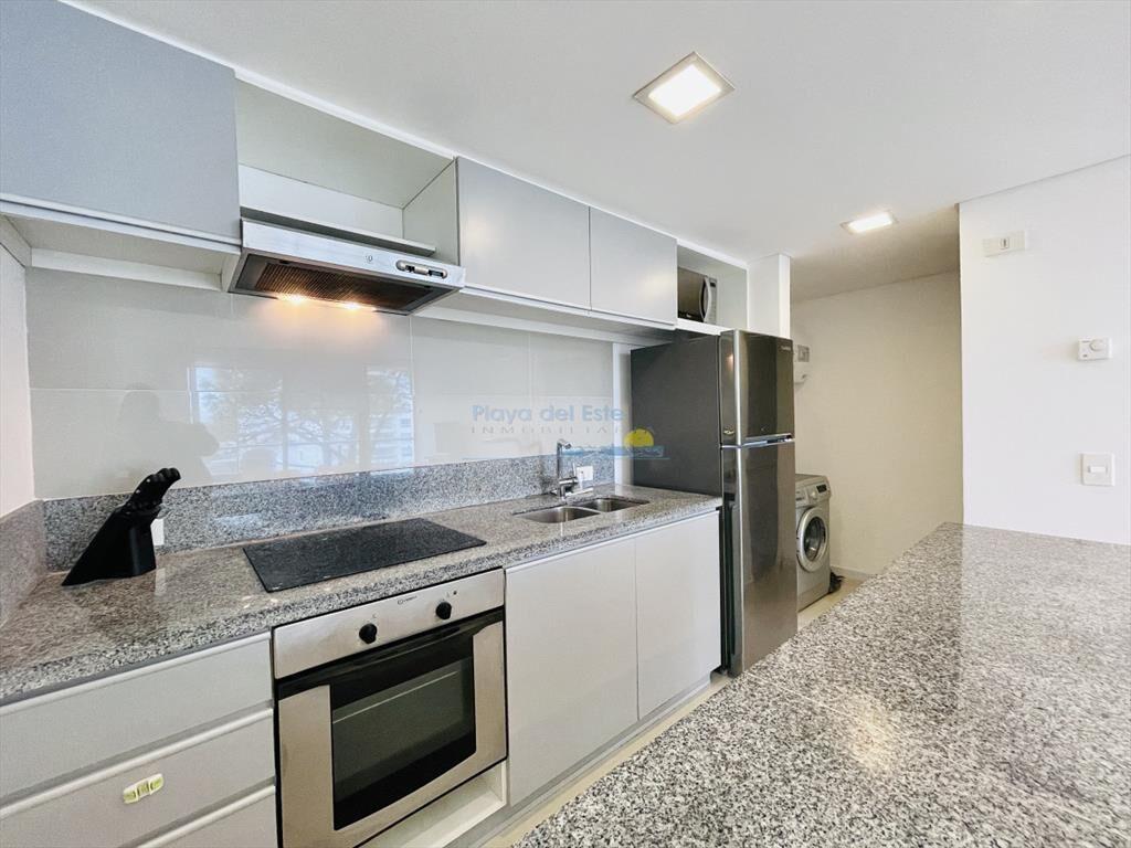 Moderno Apartamento de 2 Dormitorios sobre a de