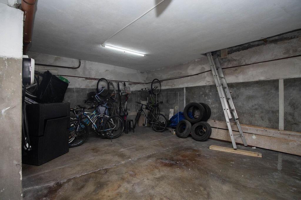 Venta Apartamento de 3 dormitorios, Servicio y Garage en Pu