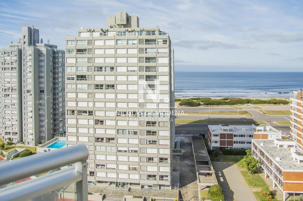 Apartamento de 2 dormitorios en venta en Torre a