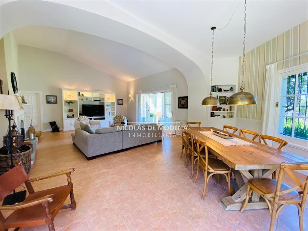 MUY LINDA CASA TODA RECICLADA
