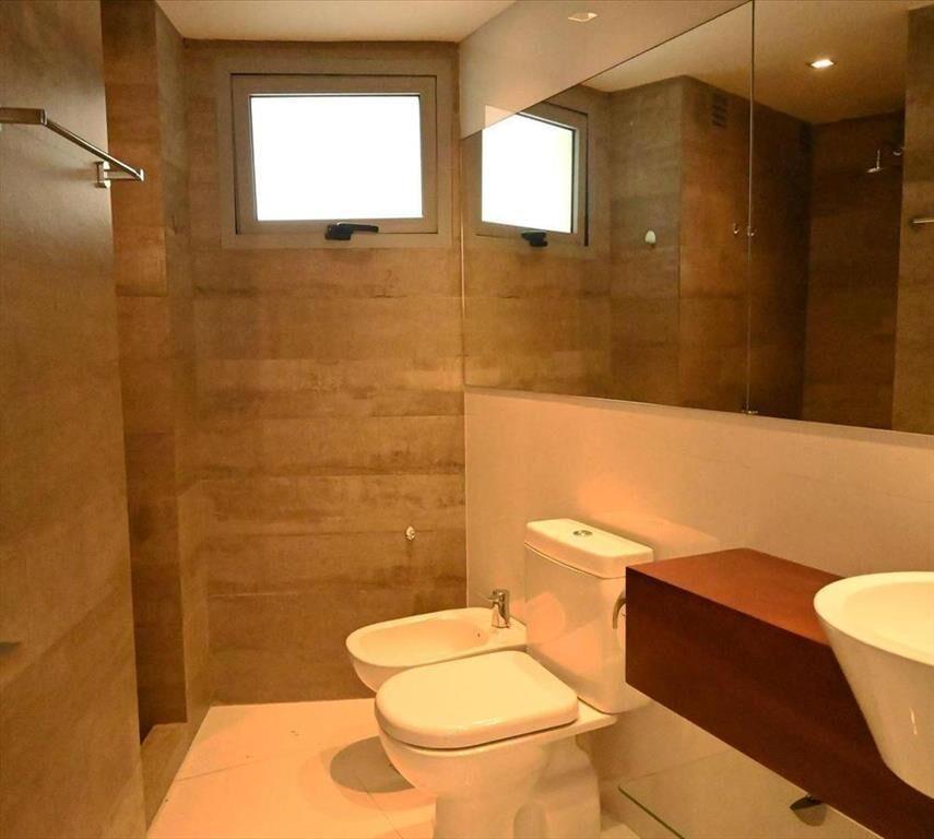 Venta 2 dormitorios 2 baños + Garage - Golf con renta