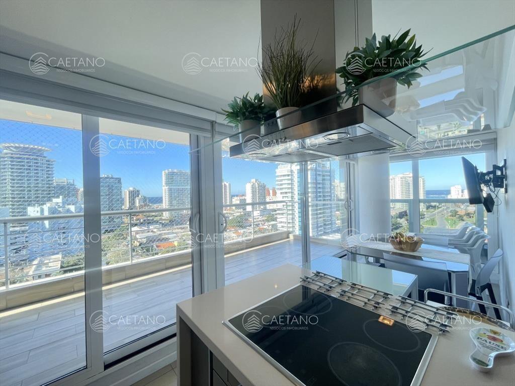 Venta Departamento - 3 dormitorios + servicio - -
