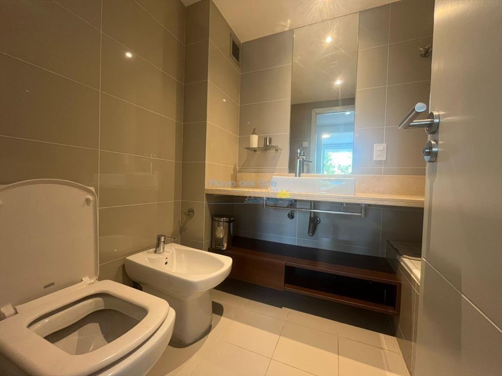 Apartamento en Venta de 2 dormitorios en edificio