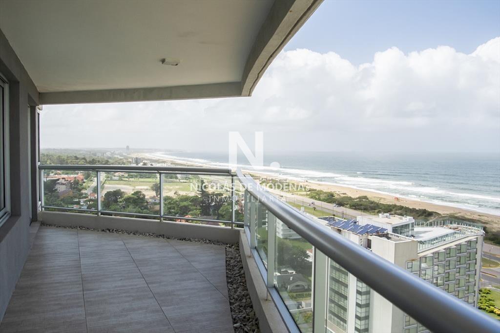 A pasos del mar! Departamento en venta, piso del