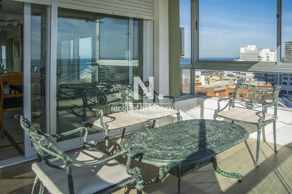 Torre frente al mar, departamento en venta, 3 suites. Punta