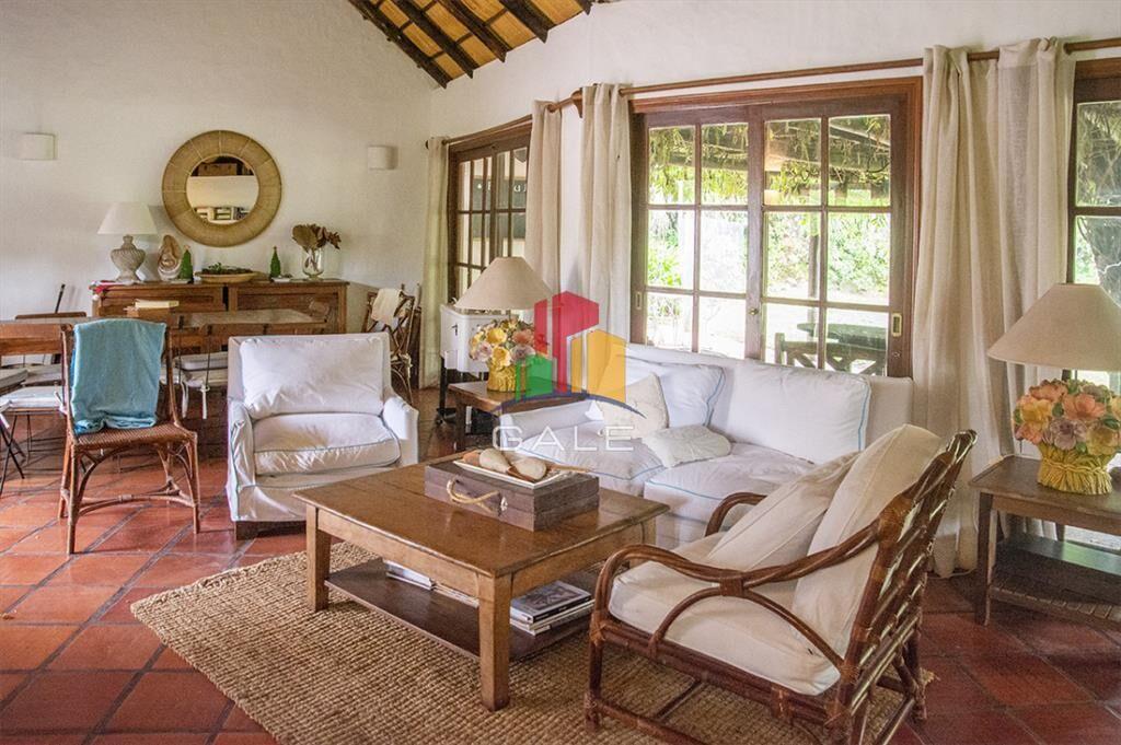 En venta casa en Cantegril
