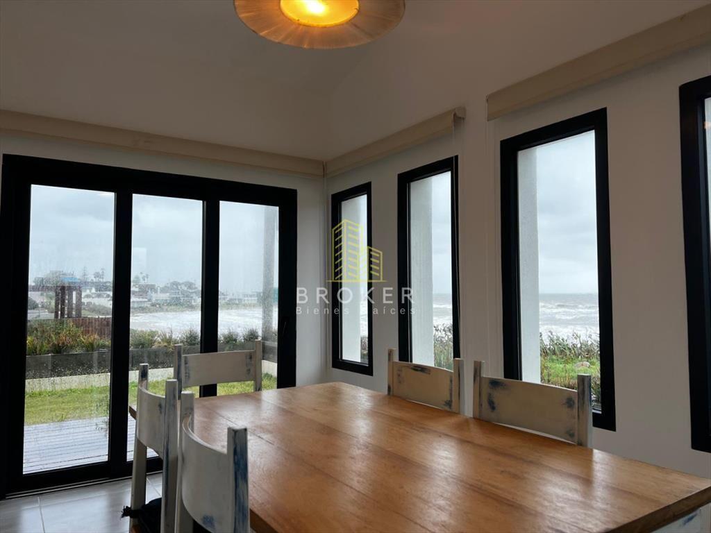 Alquiler de hermosa casa MUY bien ubicada en la