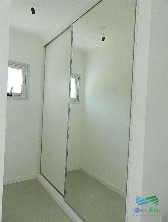 En Venta apartamento 3 dormitorios, 3 baños en