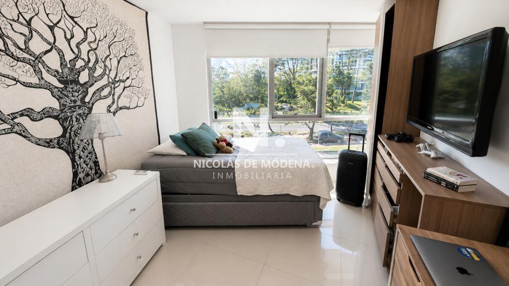 Comodo Apartamento de 3 dormitorios en venta en Gala Vista