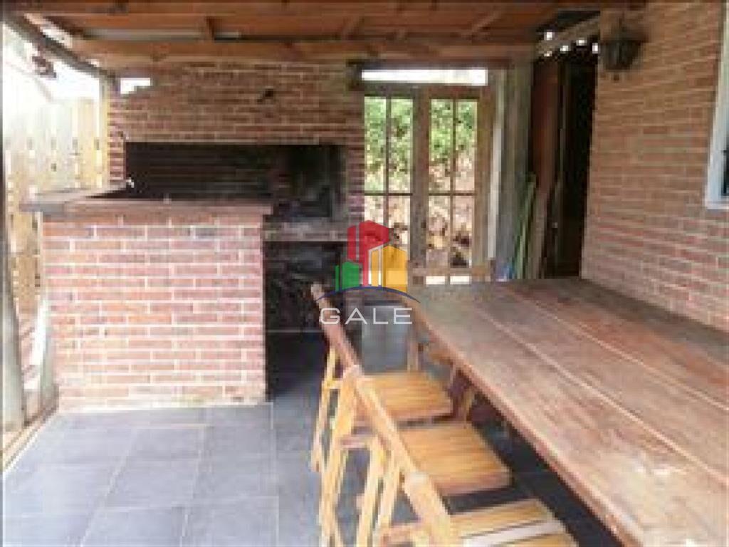 Casa de 4 dormitorios en alquiler en Playa Mansa