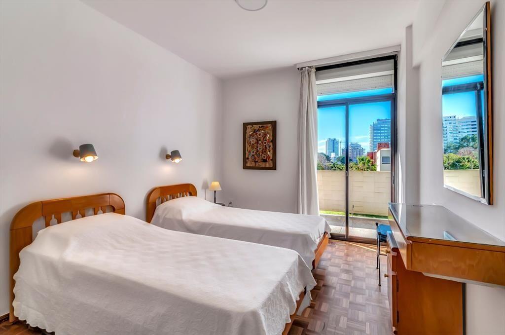 VENTA APARTAMENTO GARAJE AIDY GRILL PUNTA DEL ESTE