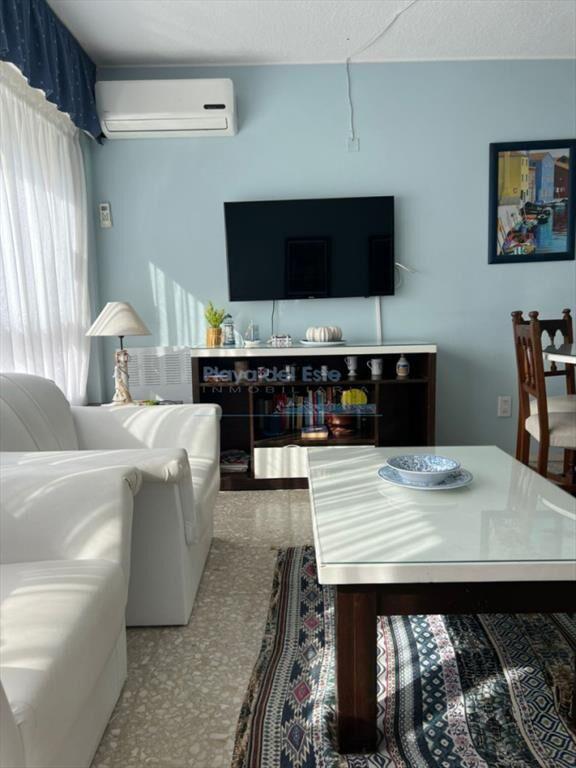 Apartamento en Venta de 3 Dormitorios en la , del