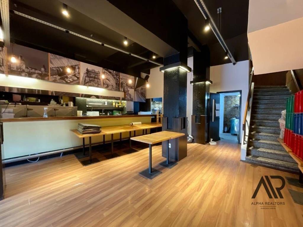 Venta De Local Comercial En Plaza Independencia Con Renta