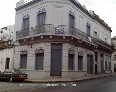 Local comercial en alquiler en ciudad vieja. Cerrito e Isla