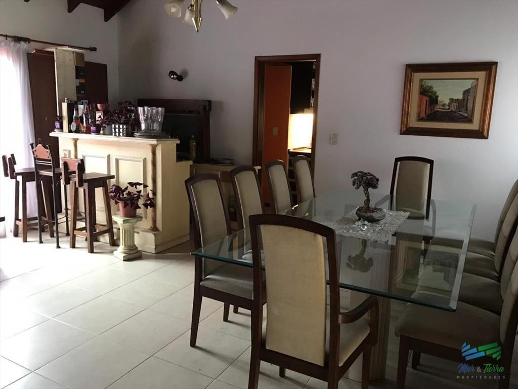 Venta de Casa 4 dormitorios con piscina en Hills,