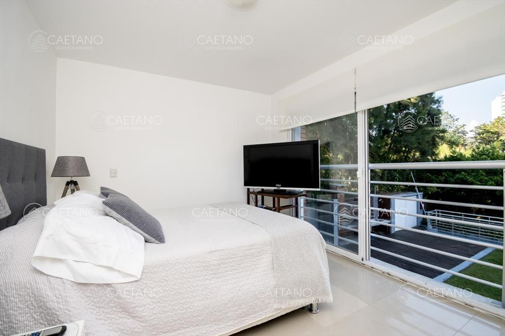 Amplio y luminoso apartamento de 2 dormitorios en Aidy Gril