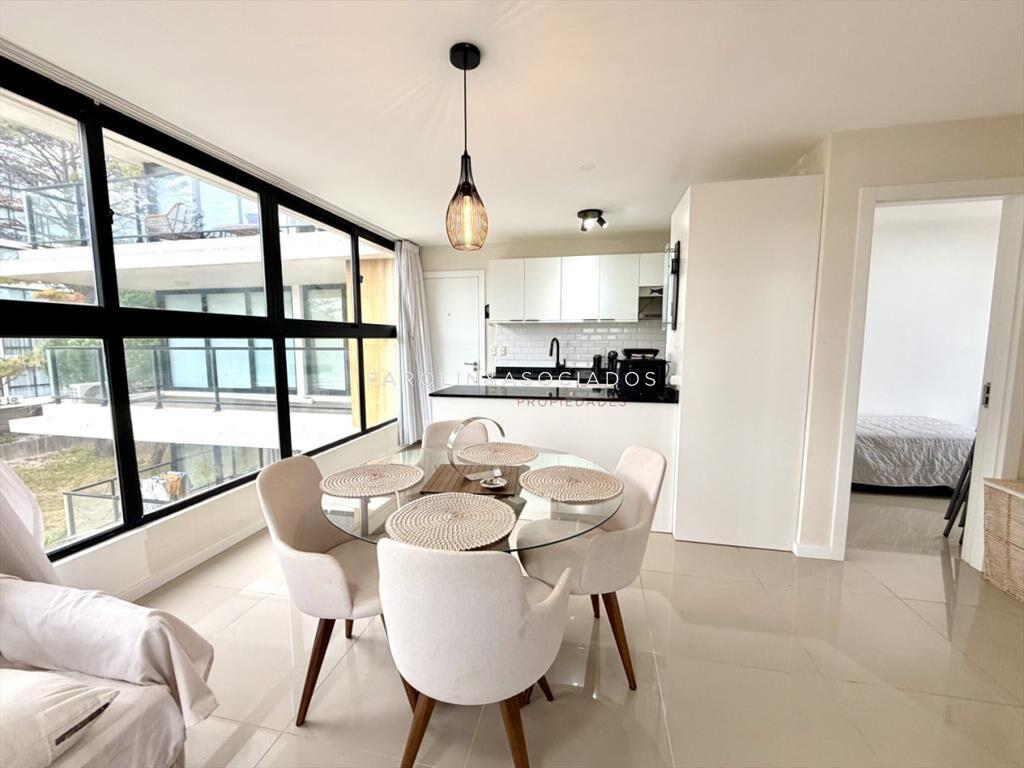 Apartamento en venta de 2 dormitorios en Punta