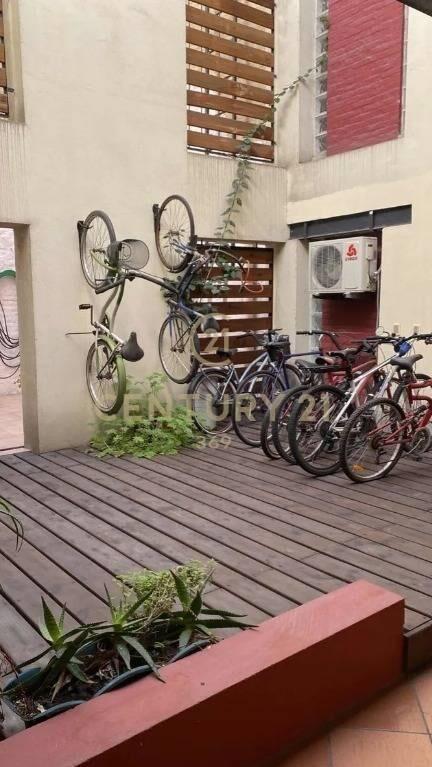 VENTA Con renta!! Triplex Ciudad vieja -3dormitorios,2 ba...