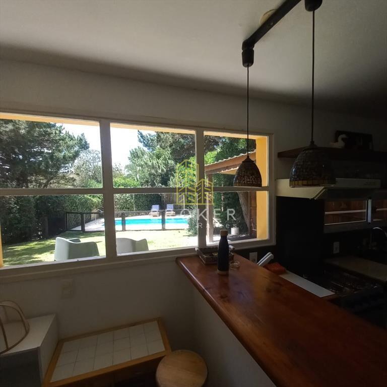 Alquiler anual y temporal en hermosa casa con vista al mar