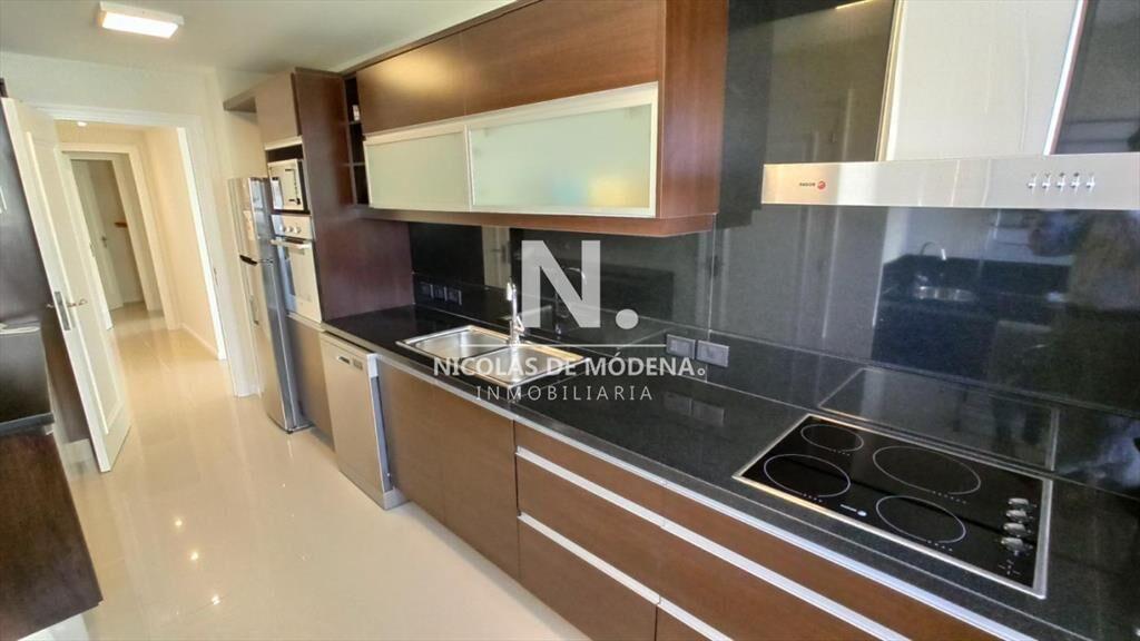 Apartamento en Venta en Punta del Este zona Playa