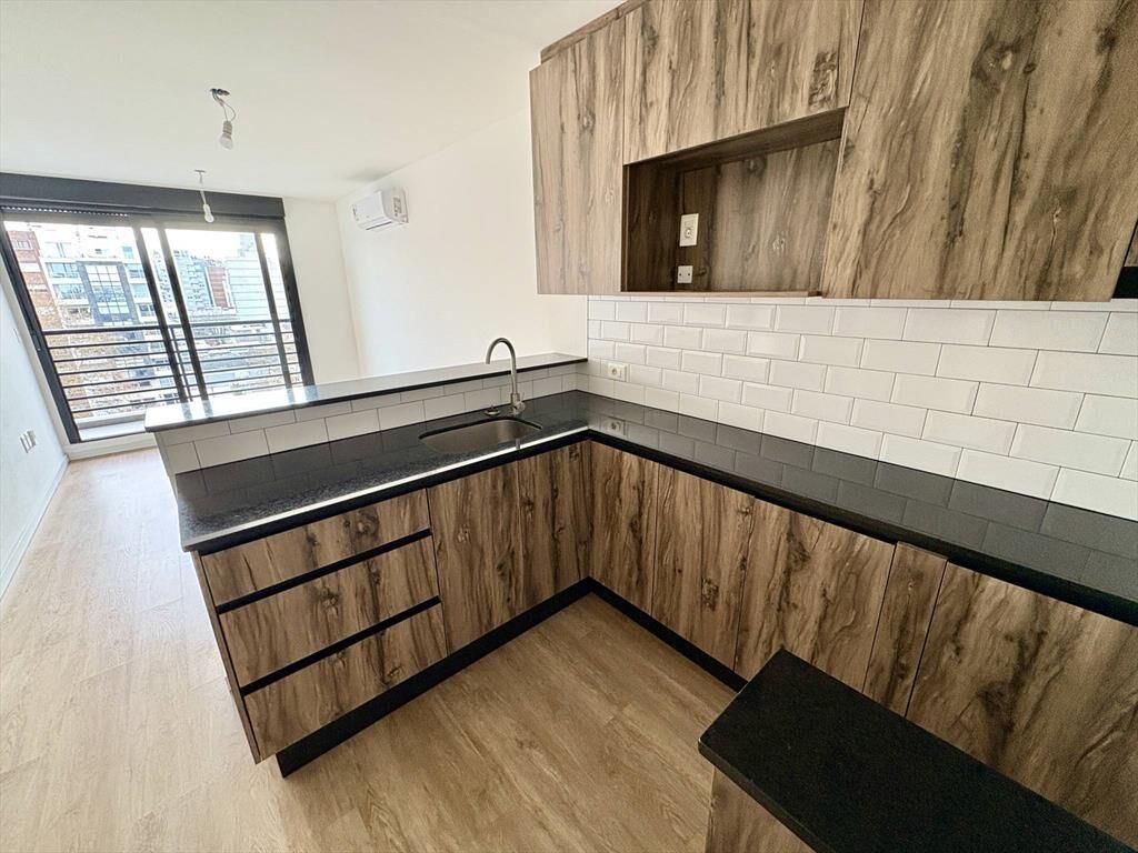 Venta de Apartamento con 1 dormitorio, terraza y garage en C