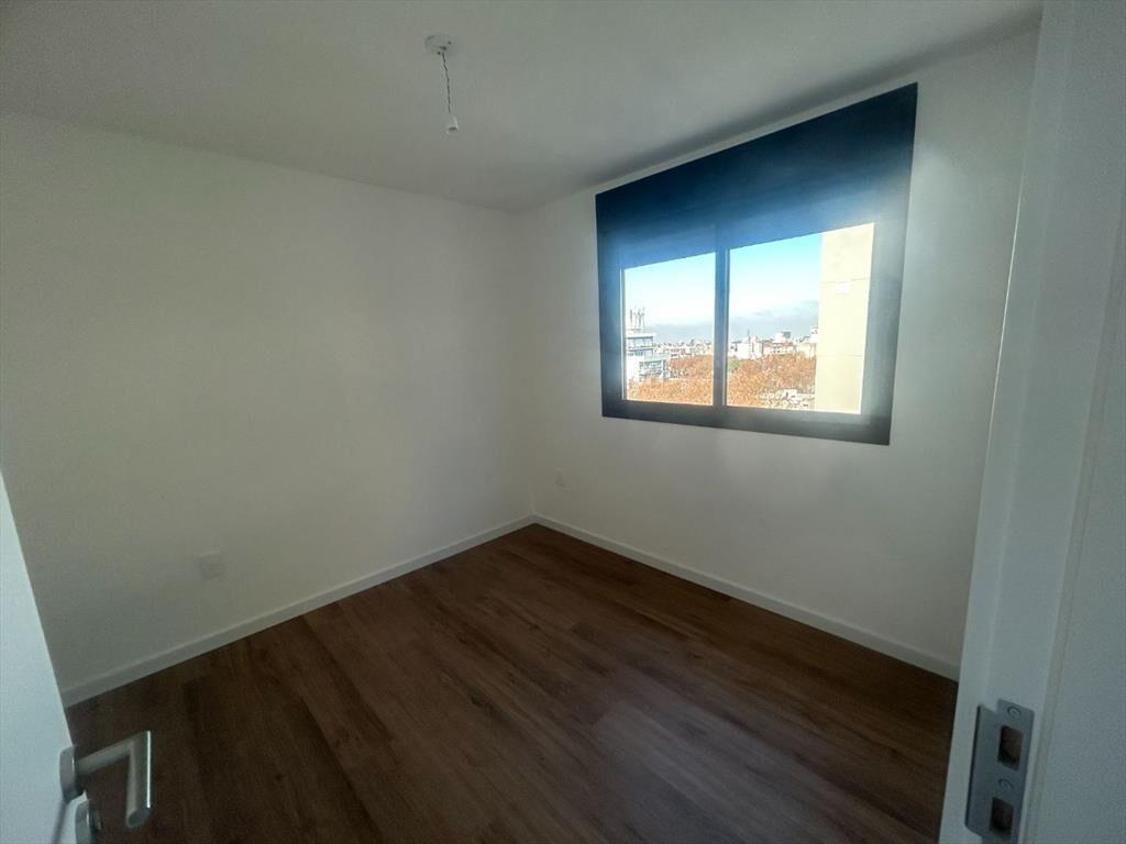 Venta apto 1 dormitorio y garaje, Cordon Sur