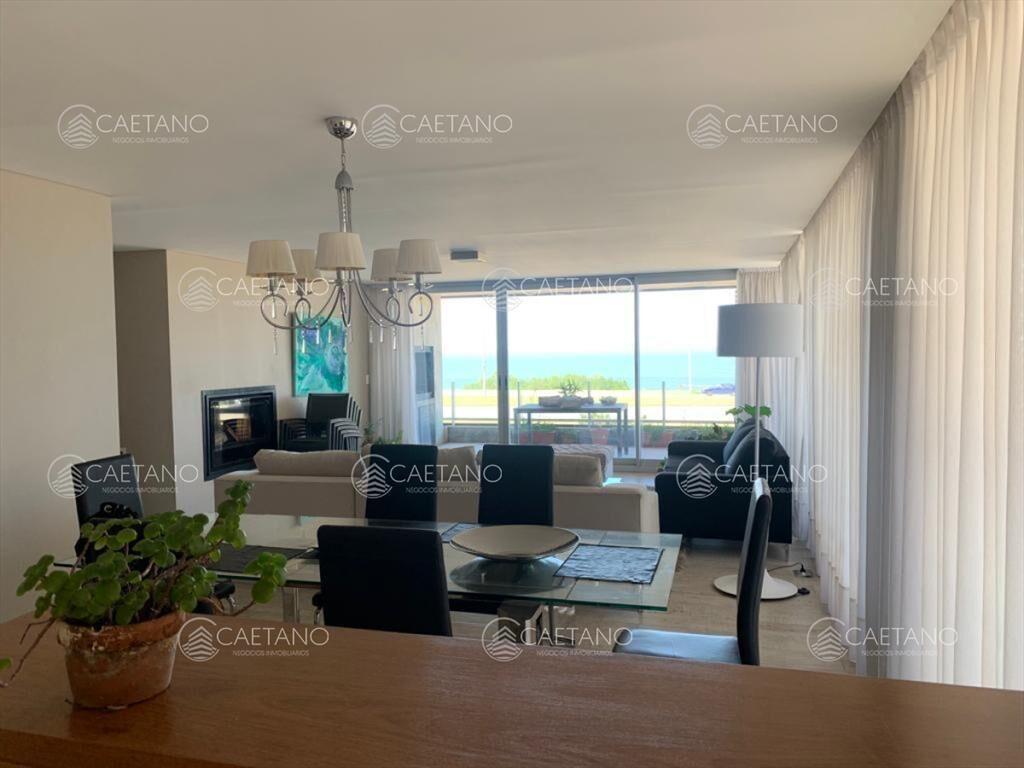 Apartamento en venta 3 dormitorios en la Mansa