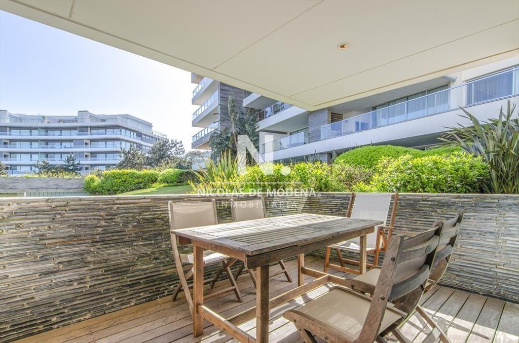 Apartamento Tres Dormitorios en Aqluiler Playa