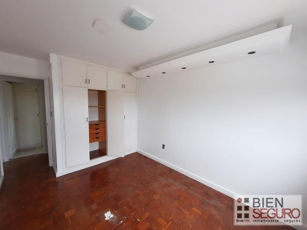 Muy lindo apartamento de 2 dormitorios, con garaje, en vent