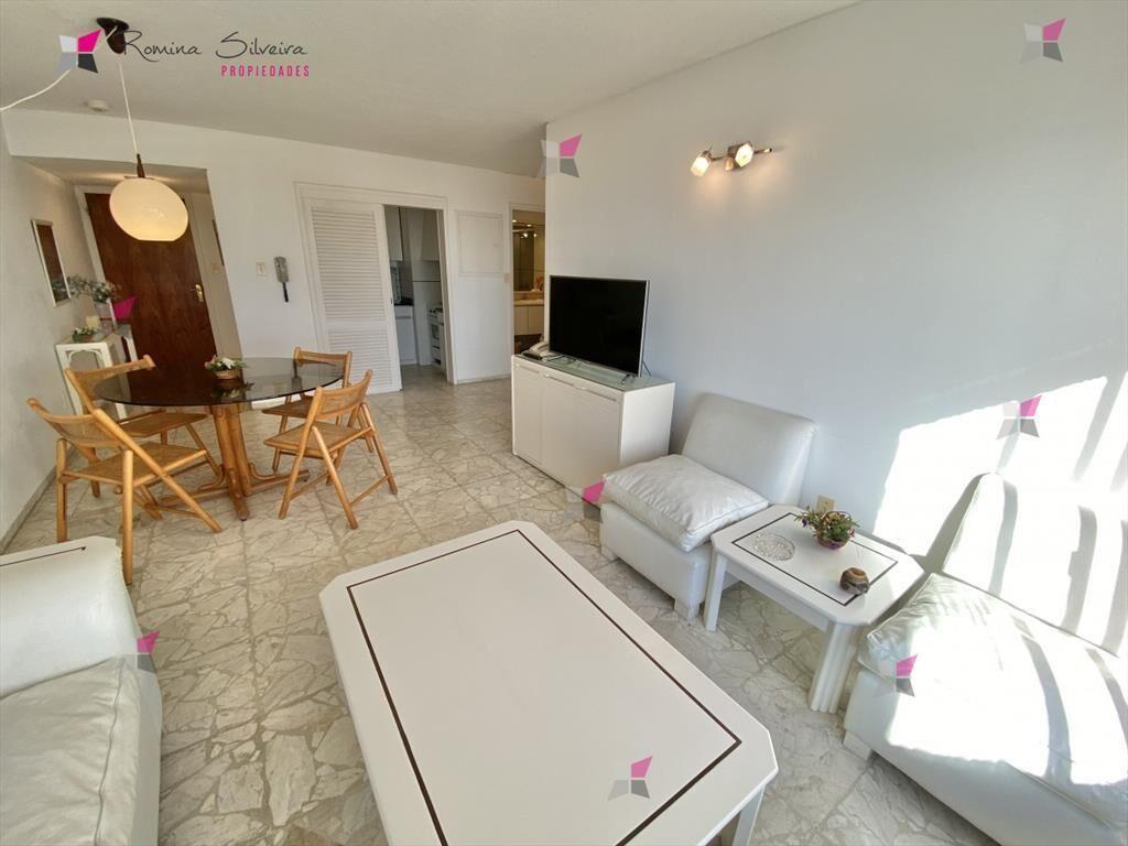 VENTA APARTAMENTO 1 DORMITORIO - TORRE LIBERTADOR
