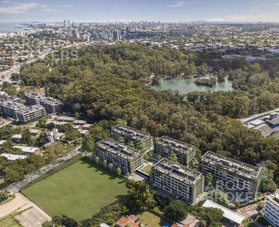 Apartamento de dos dormitorios en venta en Parque Rivera -