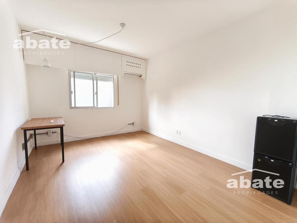 Venta de Oficina y/o Consultorio en Punta Carretas Con vist