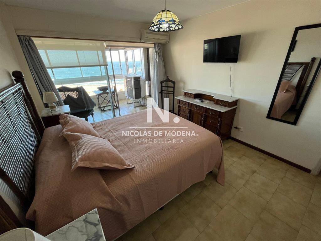 Apartamento en alquiler de 3 dormitorios en Linea