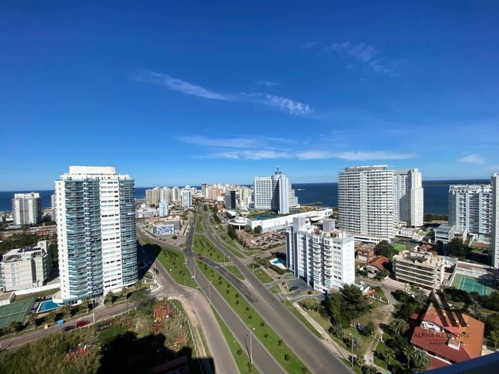 Apartamento 3 Dormitorios En Venta Piso Alto