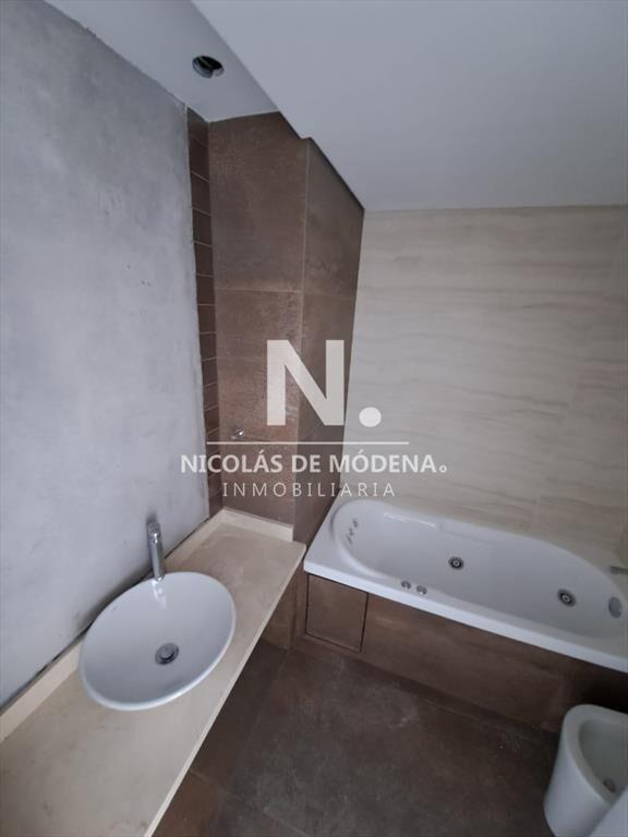 Departamento en venta a metros del mar. Miami II