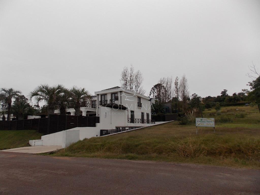 Terreno en Punta Ballena con muy buena vista al