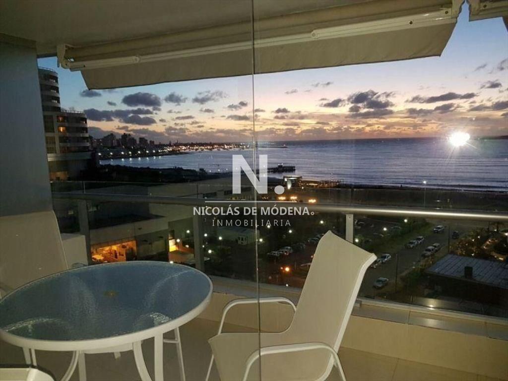 Espectacular apartamento con vista al mar