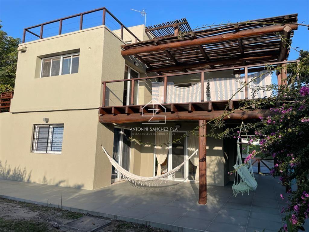 Venta casa con vista al mar. Punta Ballena
