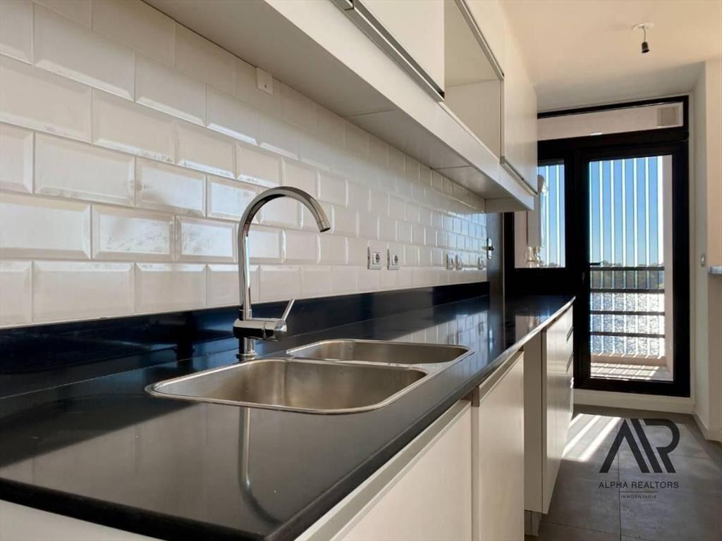 Venta Apartamento 3 Dormitorios Con Vista Al Lago