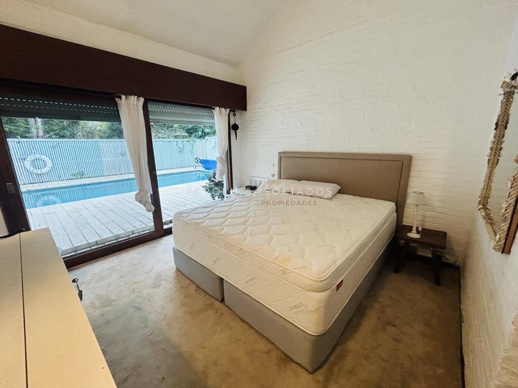 Casa en venta  con piscina climatizada, 4 Lugano,
