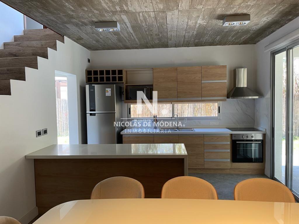 CASA EN VENTA EN SOLANAS