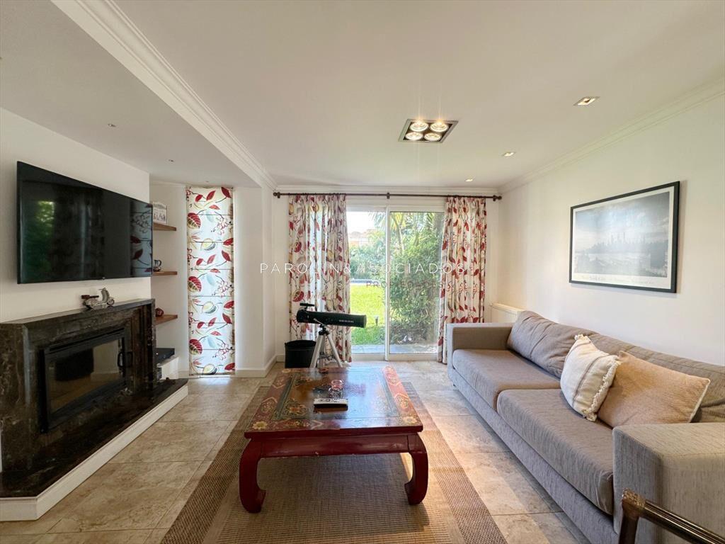 Casa en Venta de 6 Dormitorios en Mansa, Punta