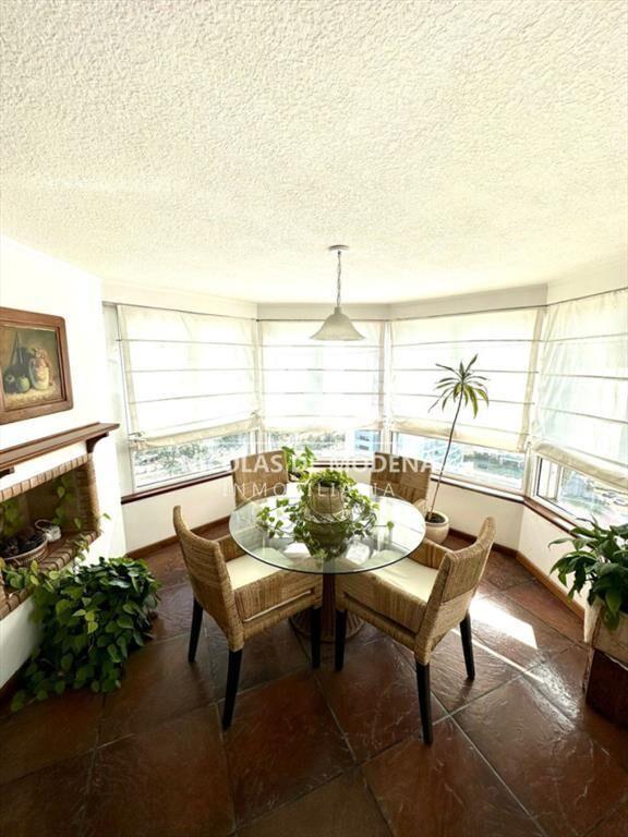 Departamento de 4 dormitorios en venta, amplios